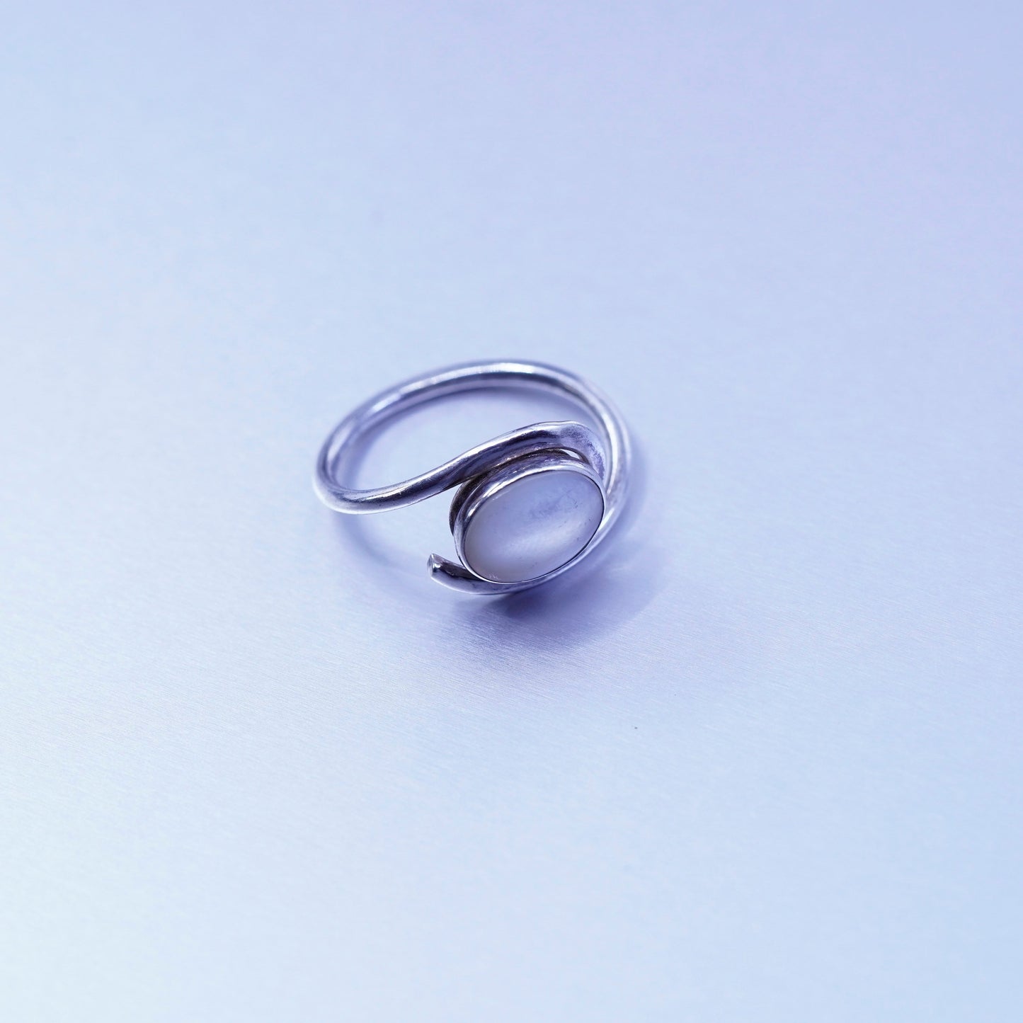 Size 7, vintage Sterling 925 silver handmade wrap ring with moonstone