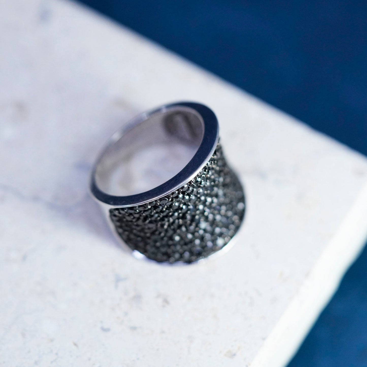 Size 8, vintage Sterling 925 silver band ring with cluster black diamond