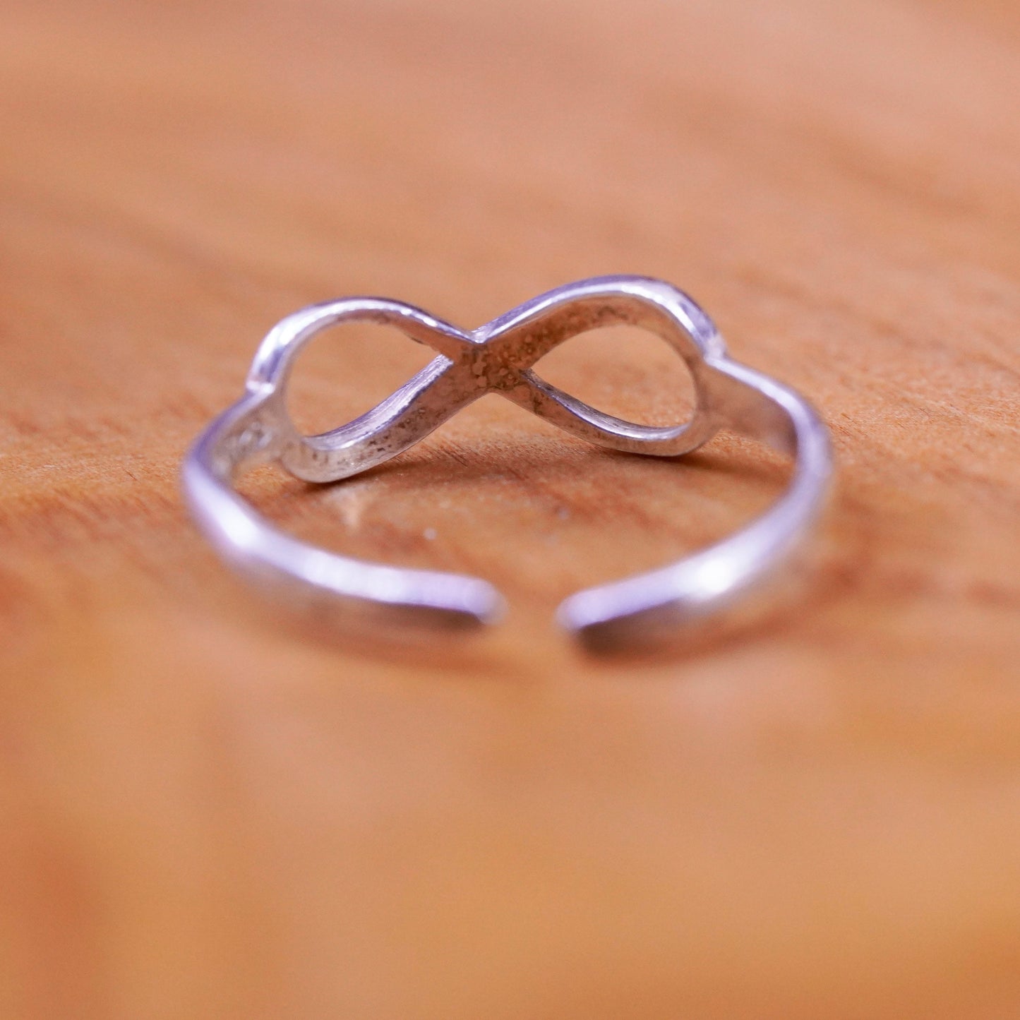 Size 2.5, vintage Sterling silver handmade ring, 925 infinity loop band