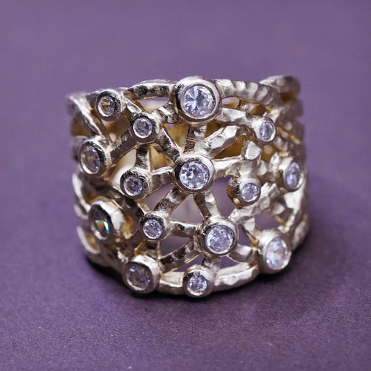 Size 7, Vintage Vermeil gold over Sterling 925 silver band ring with cz