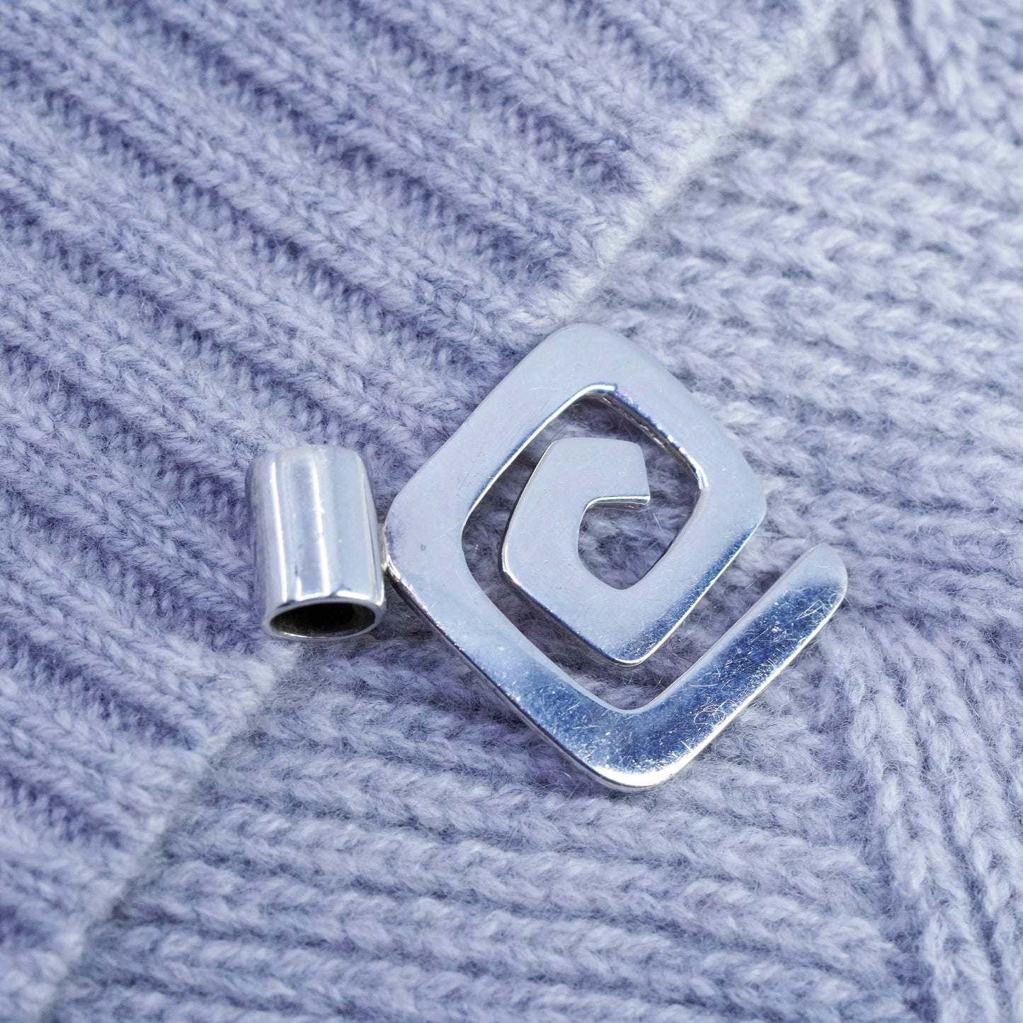 Vintage Silpada S0337 sterling 925 silver handmade swirl pendant