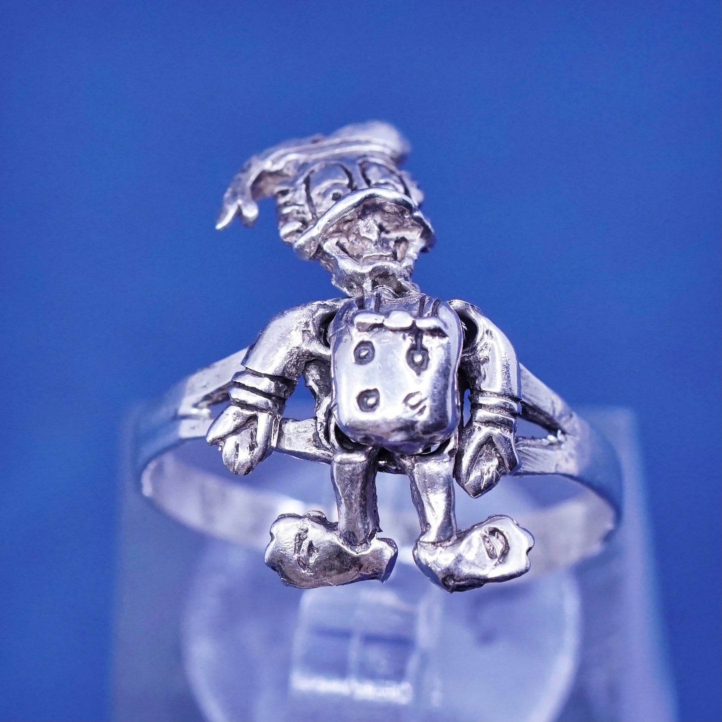 Size 7.5, sterling 925 silver ring, Disney Donald duck with movable joints