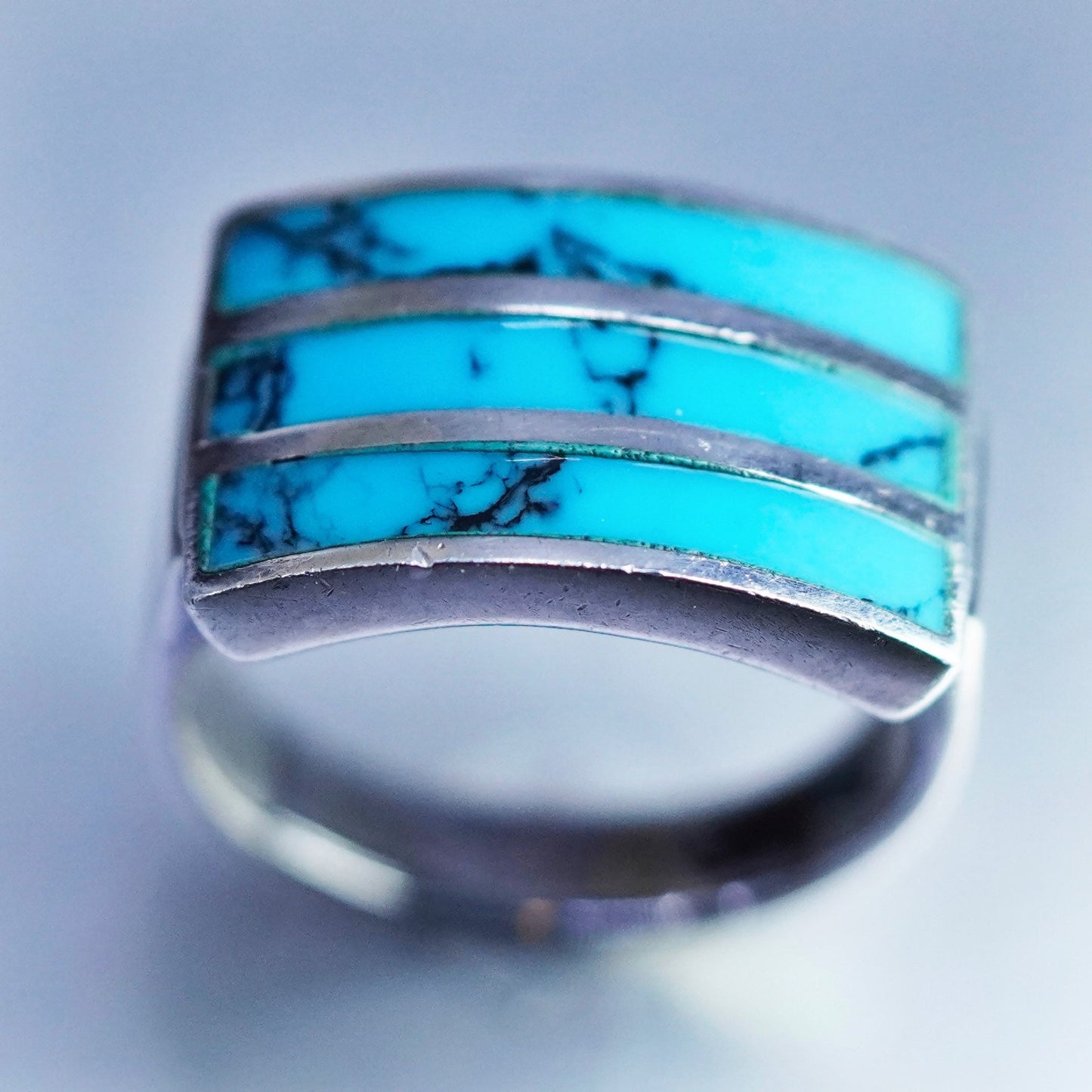 Size 8, Native American navajo Sterling 925 silver handmade ring with turquoise