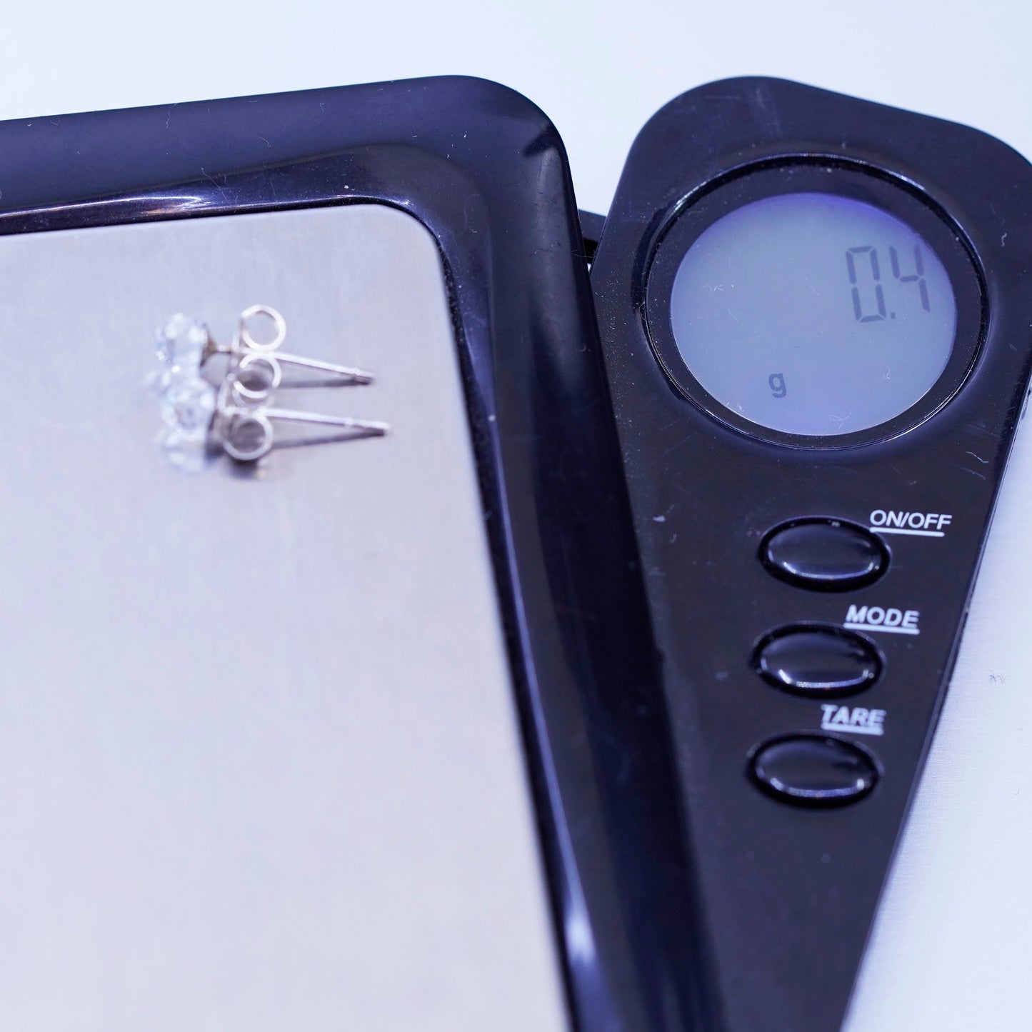 3mm, Vintage Sterling 925 silver earrings, studs with cz inlay