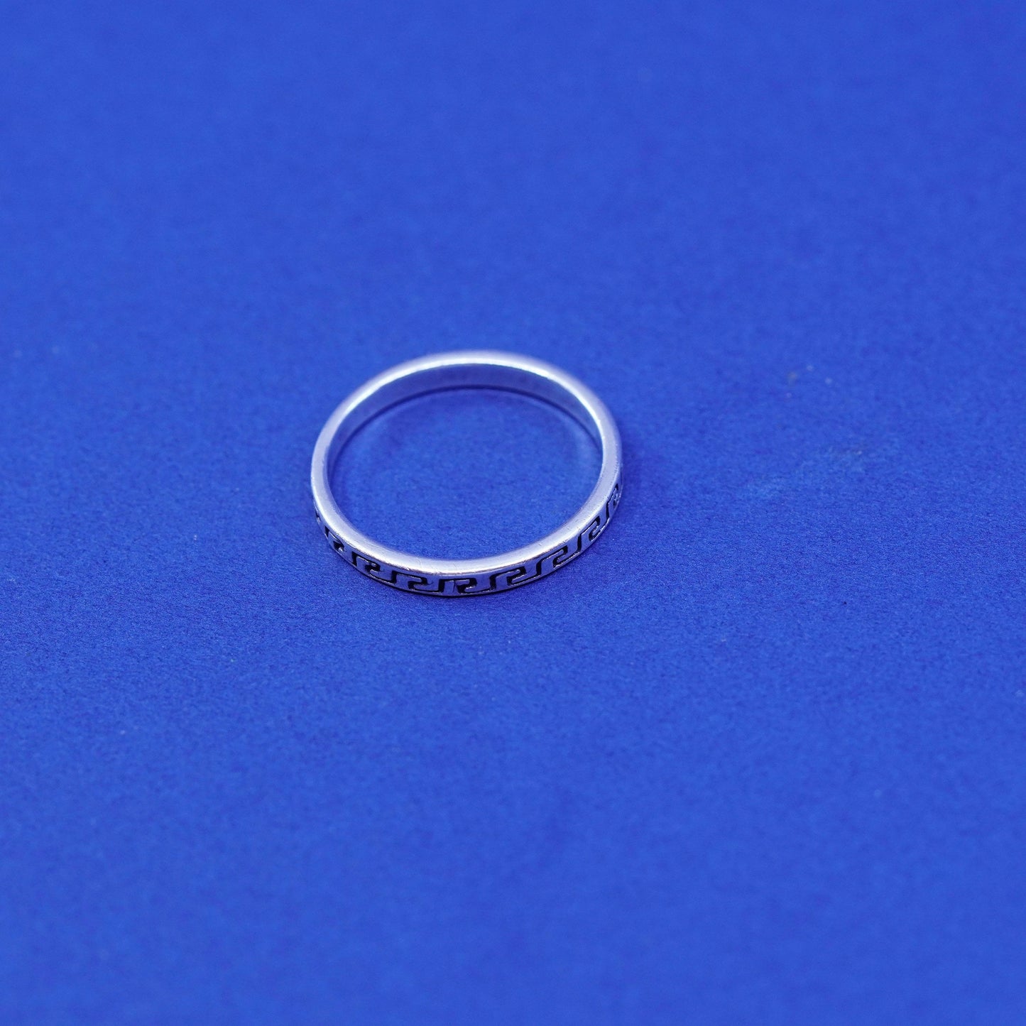 Size 7.25, vtg WJ Sterling silver handmade ring, hopi 925 band with Greek key