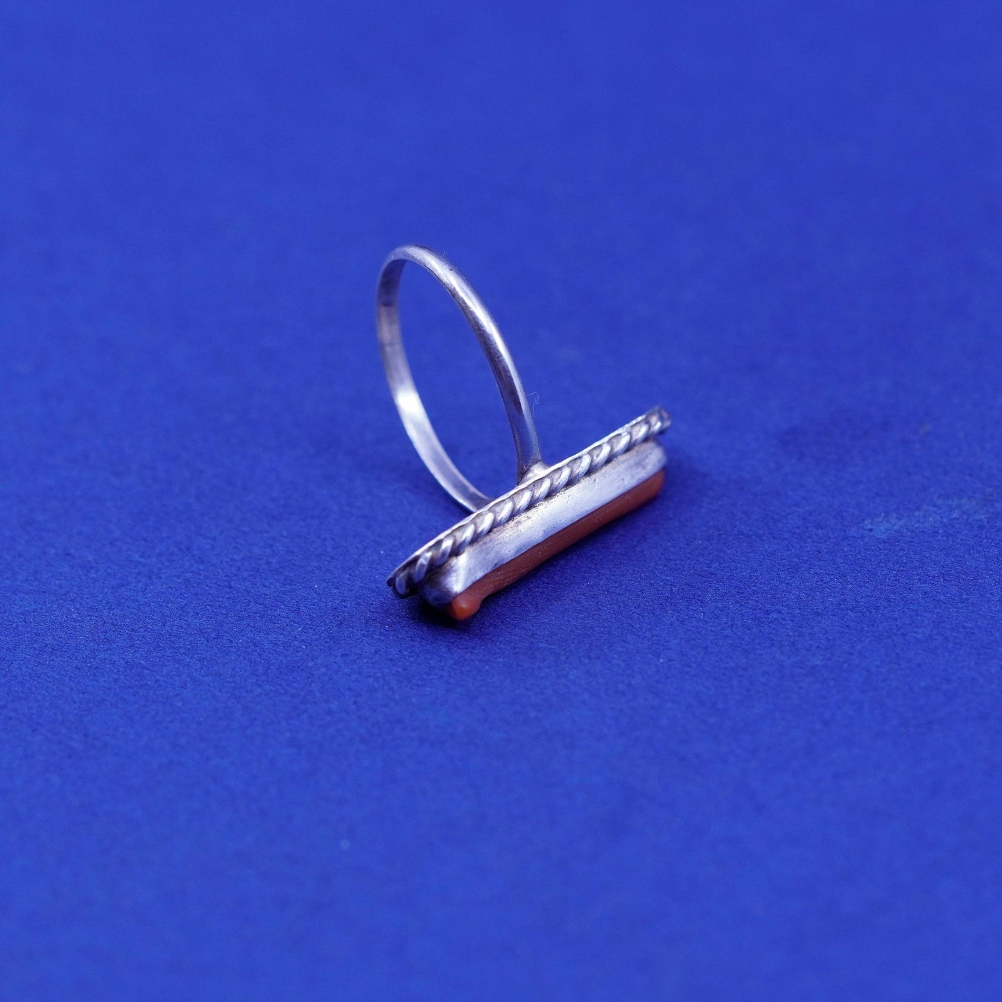 Size 2.5, vtg Native American navajo Sterling 925 silver handmade ring coral