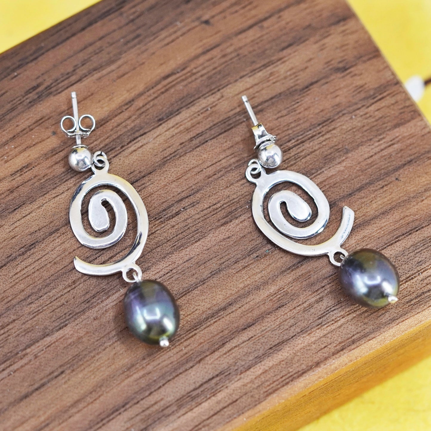Vintage sterling silver handmade earrings, 925 swirly drops with black pearl