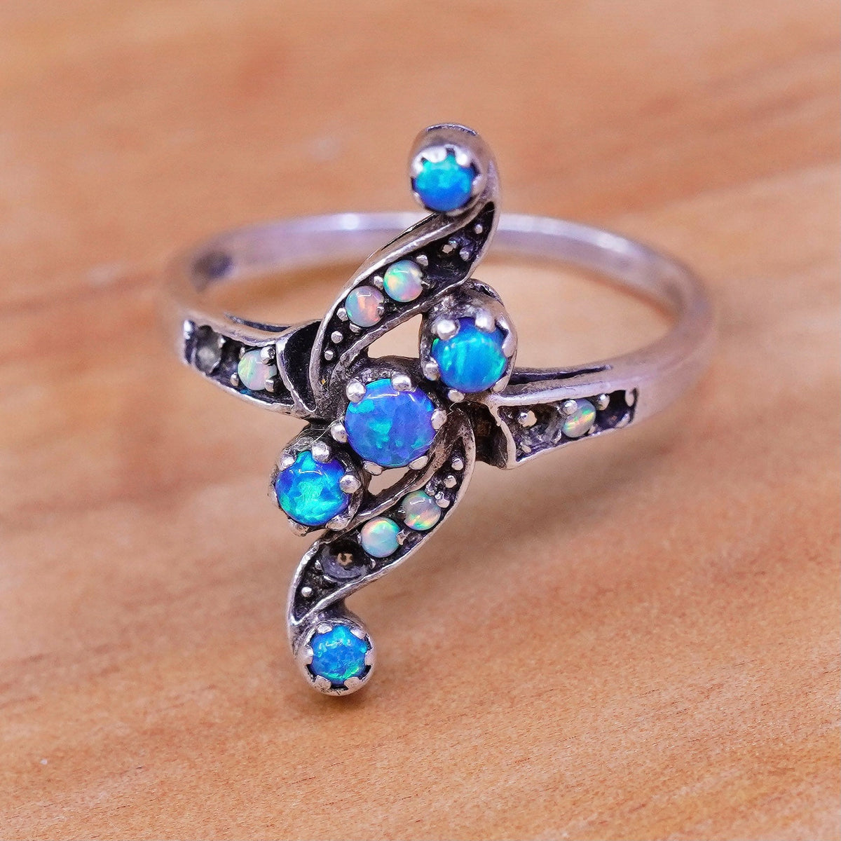 Size 5.5, vintage Sterling 925 silver handmade ring with opal beads