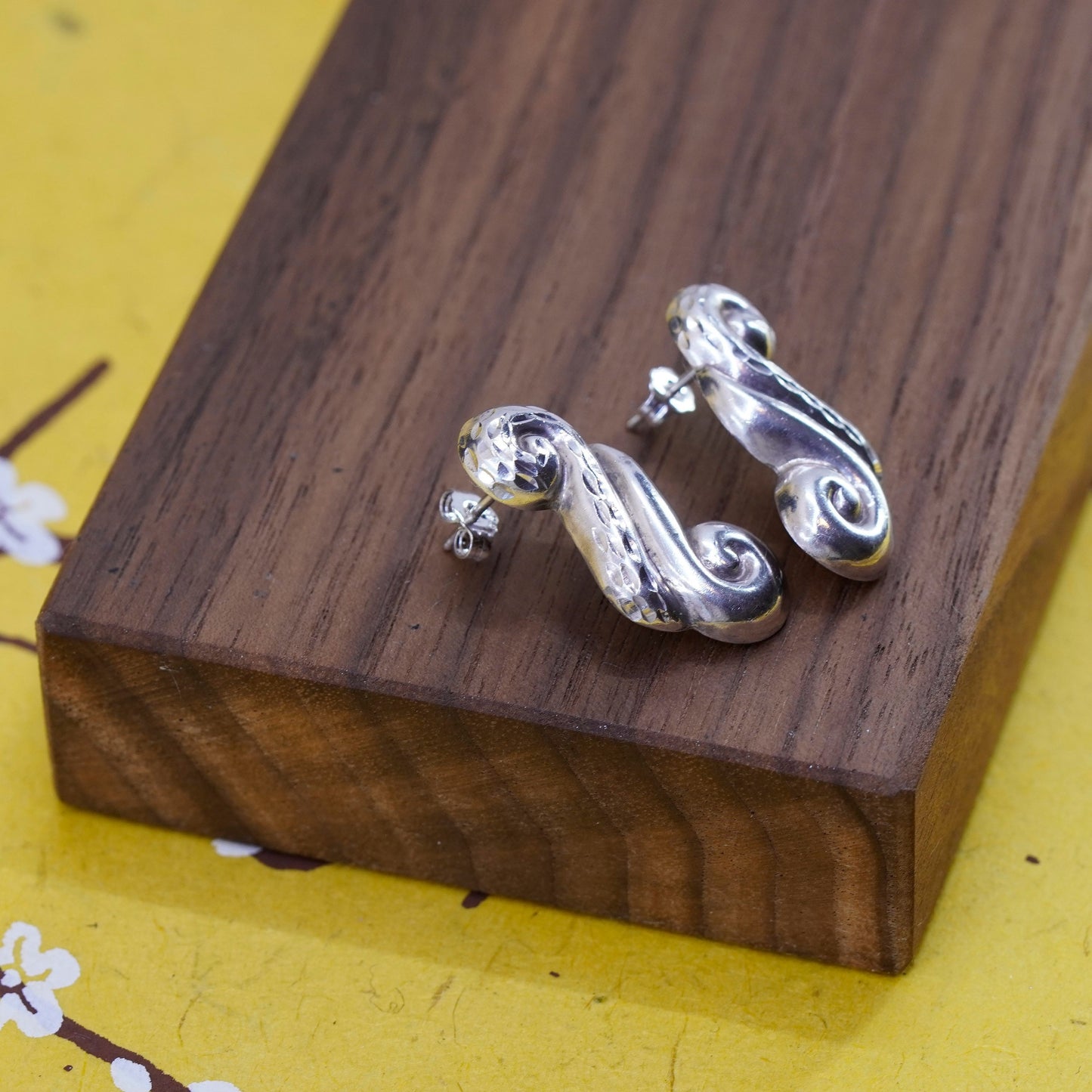 vintage mexico Sterling silver handmade studs, swirly earrings