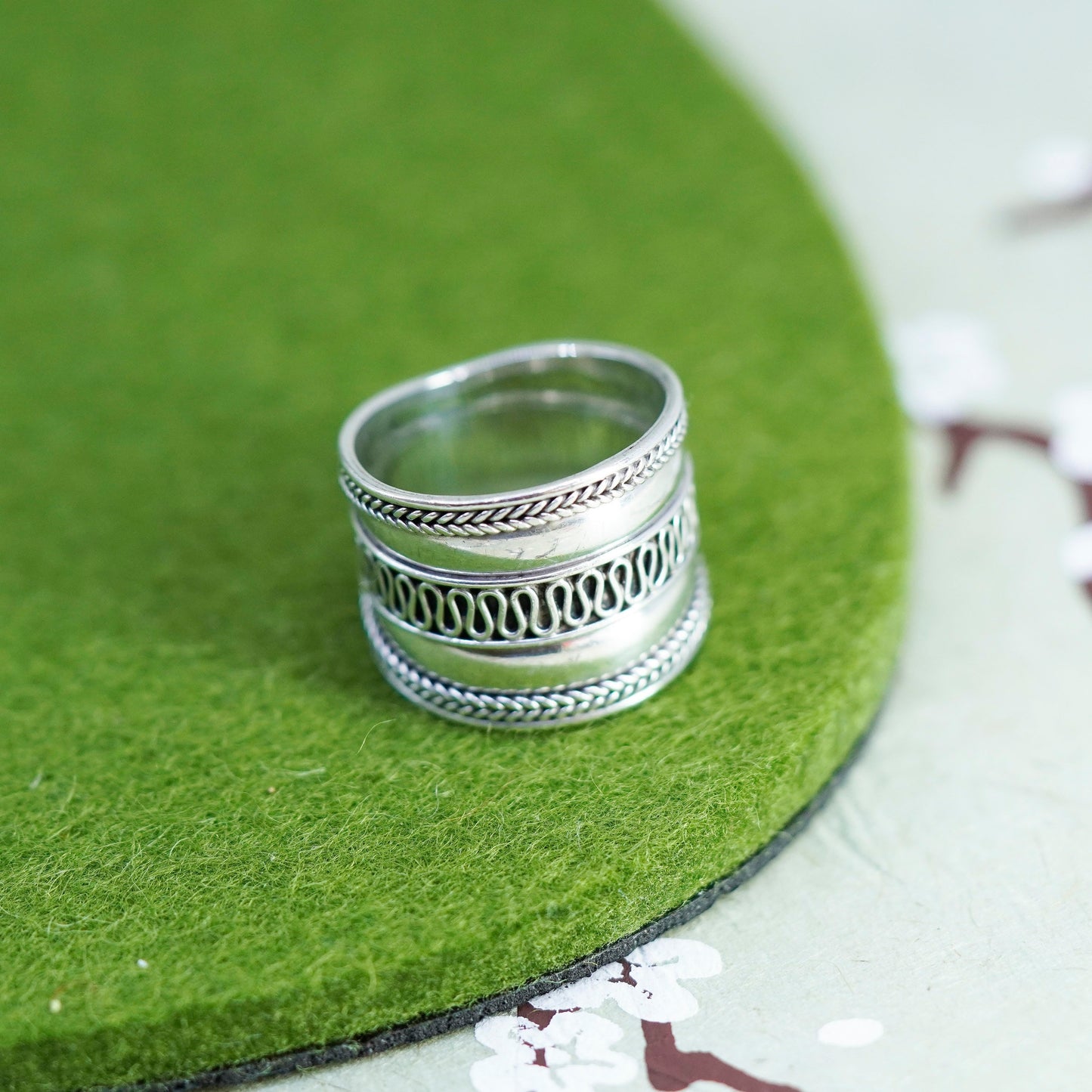 Size 8, Vintage sterling silver handmade ring, 925 cable textured wide band