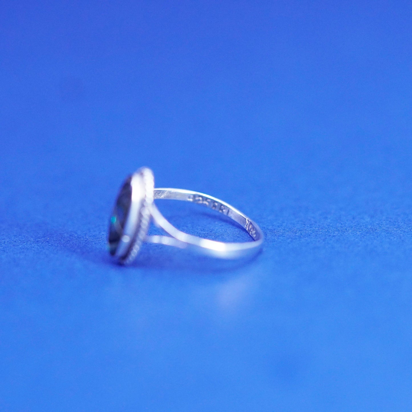 Size 5.5, vintage sterling 925 silver handmade ring with abalone