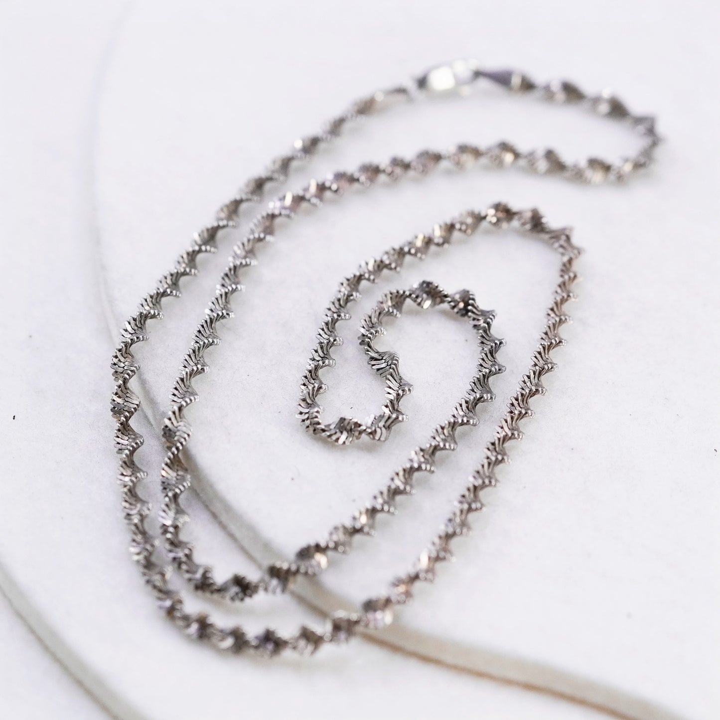 24” 4mm, vintage Italy Sterling 925 silver twisted herringbone chain necklace