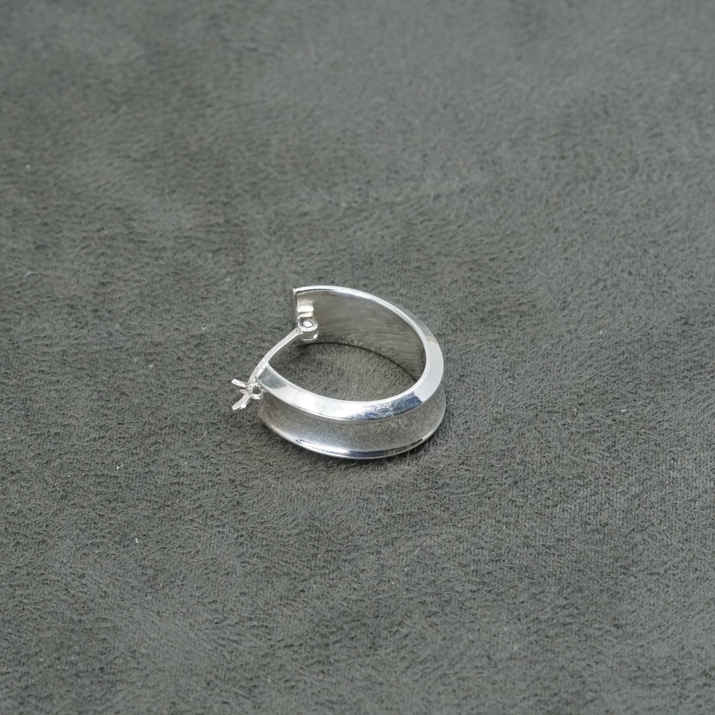 0.75”, Vintage Sterling silver handmade earrings, 925 hoops, huggie