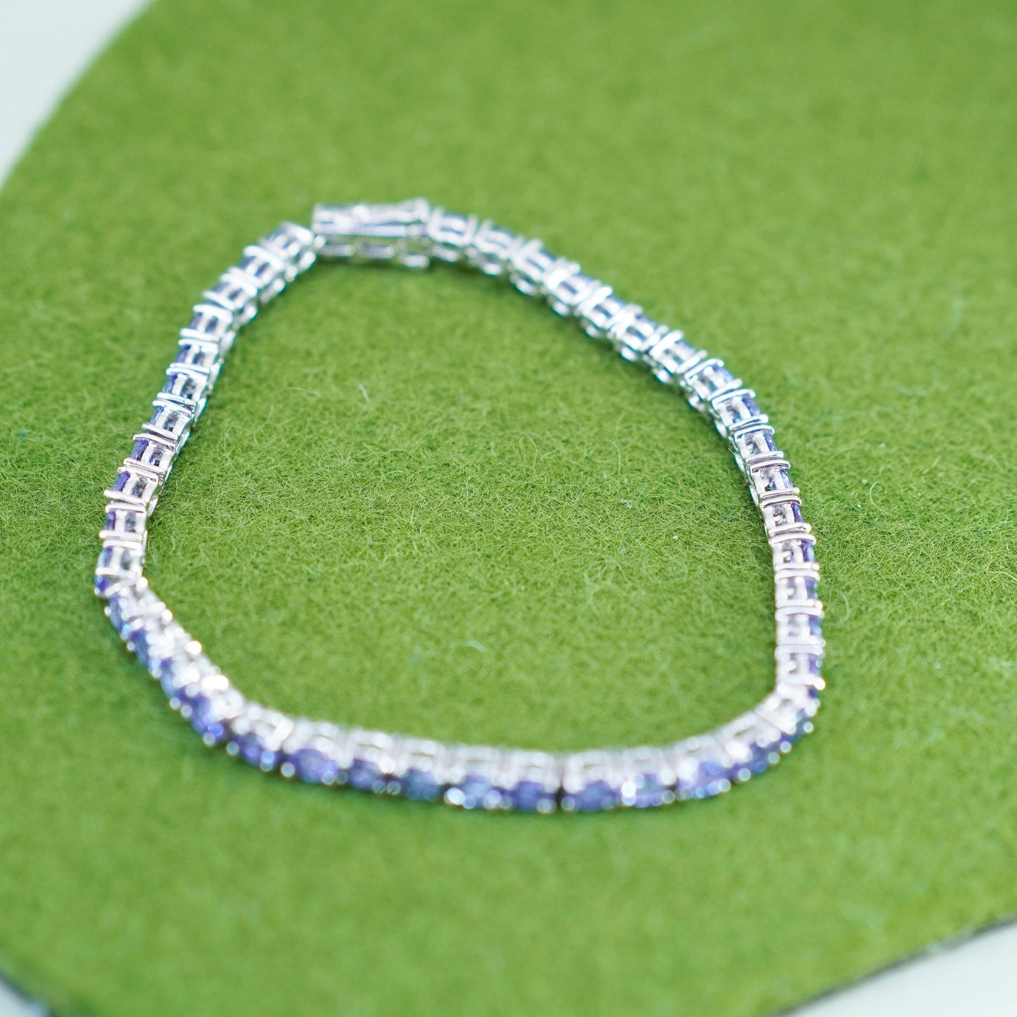 7.5”, vintage Sterling 925 silver tennis bracelet with amethyst