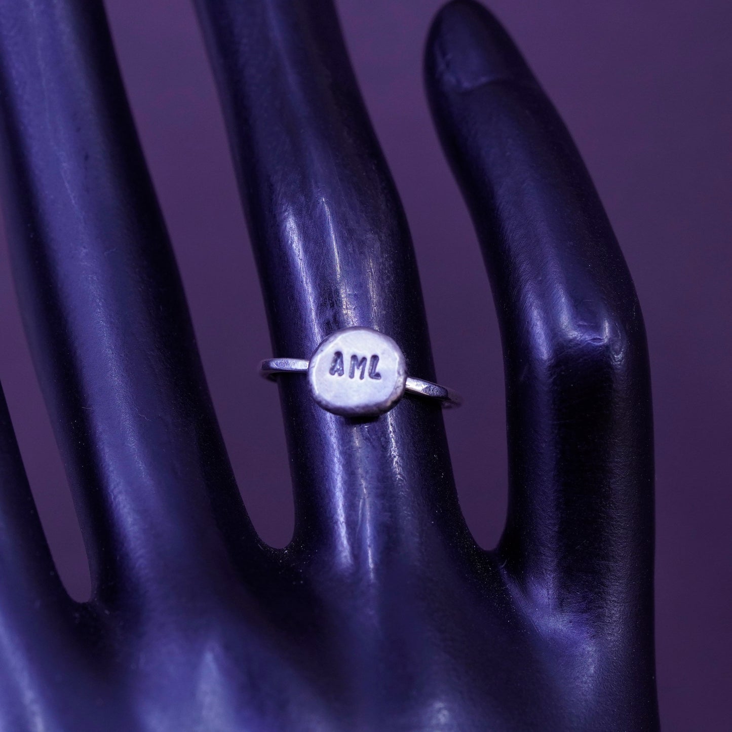 Size 4.75, vintage Sterling silver ring, 925 initial letter “AML” band