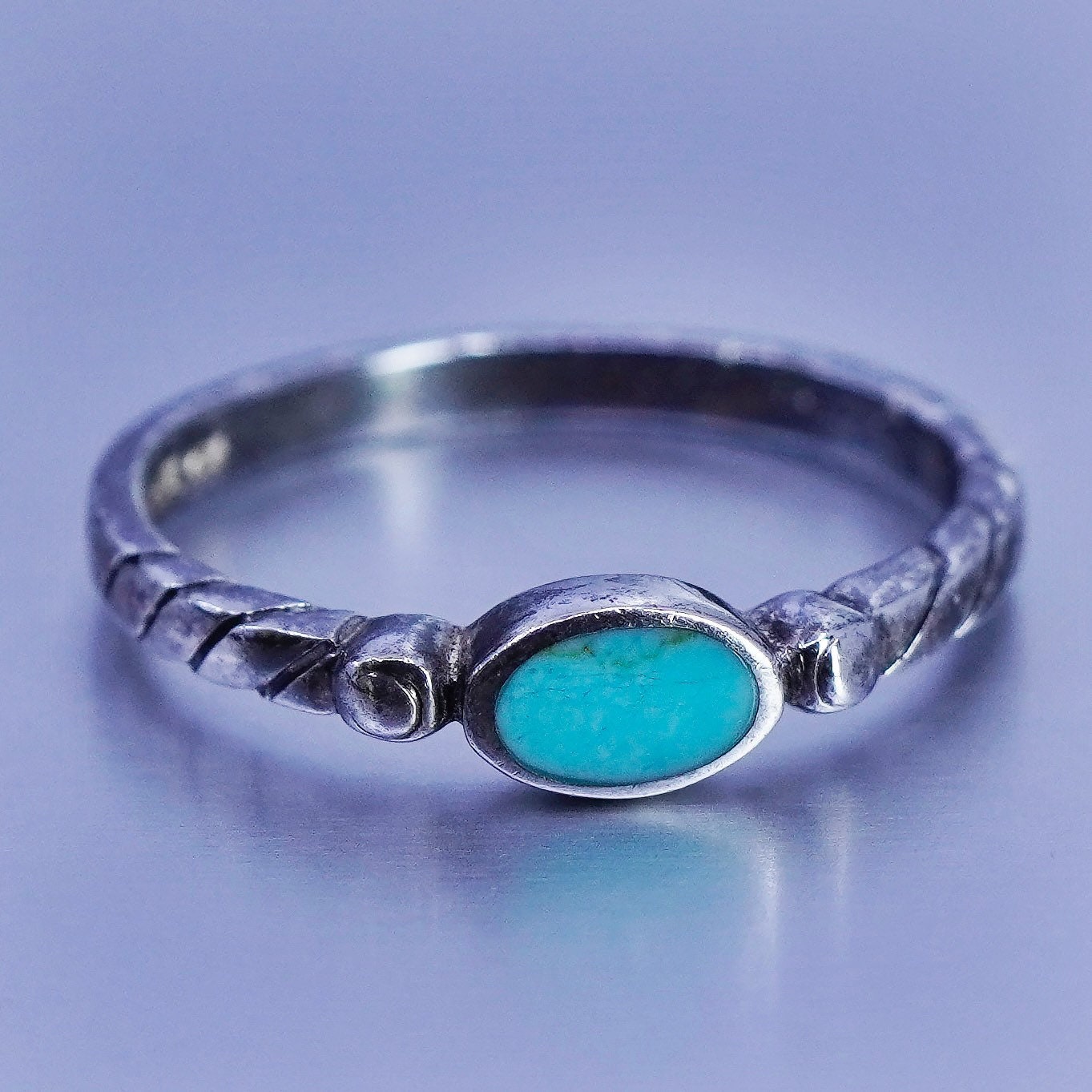 Size 8, Native American navajo Sterling 925 silver stackable ring turquoise