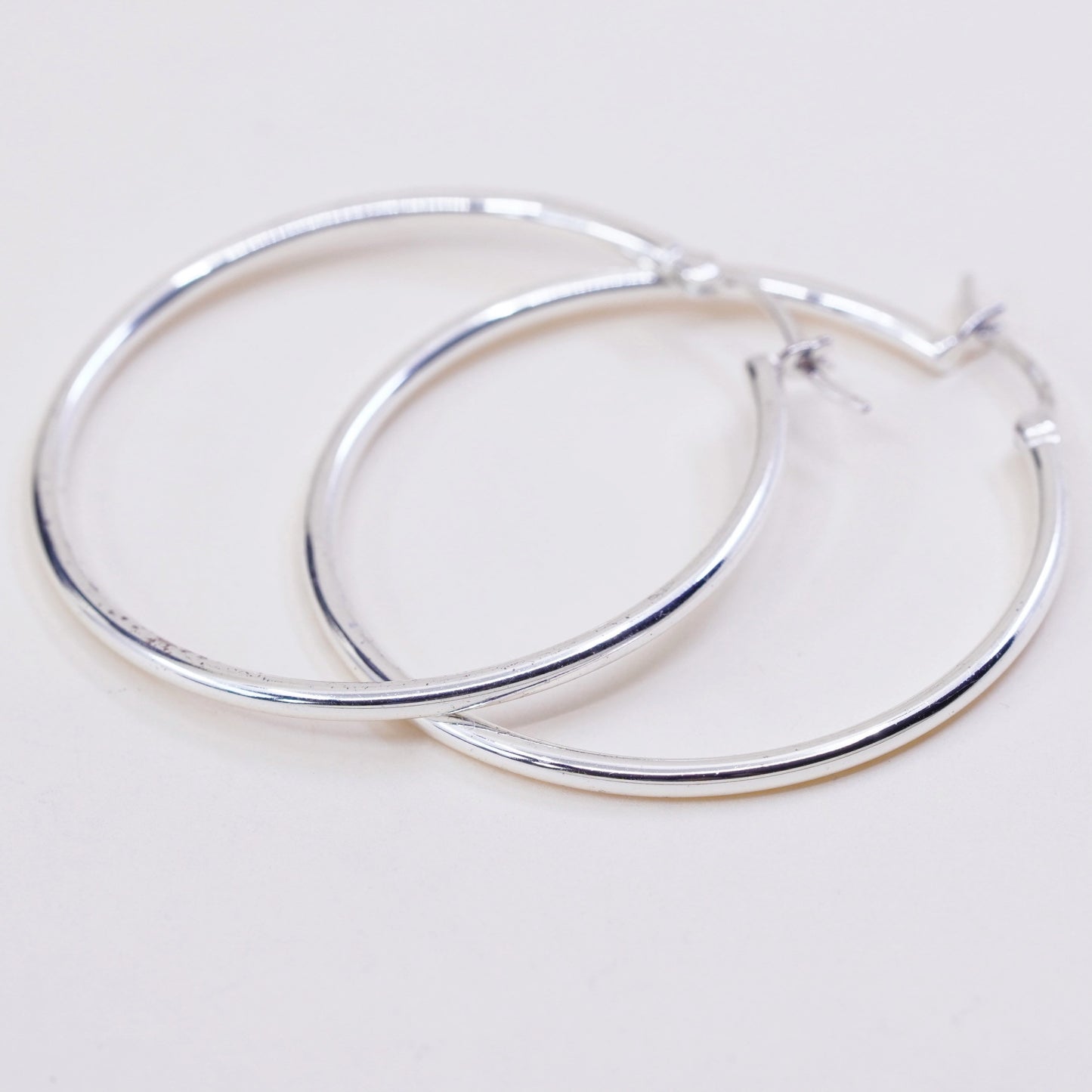 1.5” Vintage sterling silver loop earrings, fashion minimalist primitive hoops