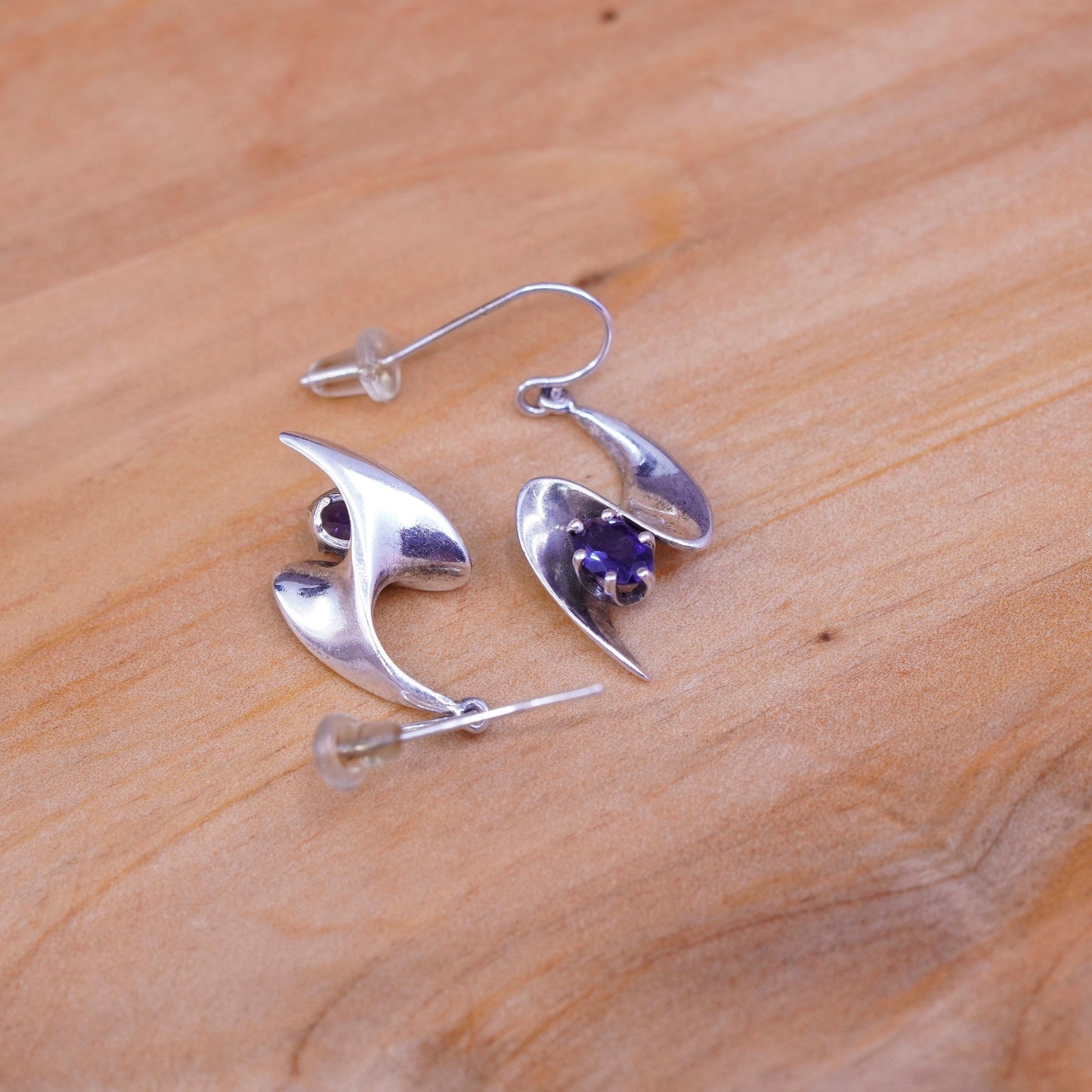 Vintage modern Sterling 925 silver handmade wavy earrings with amethyst