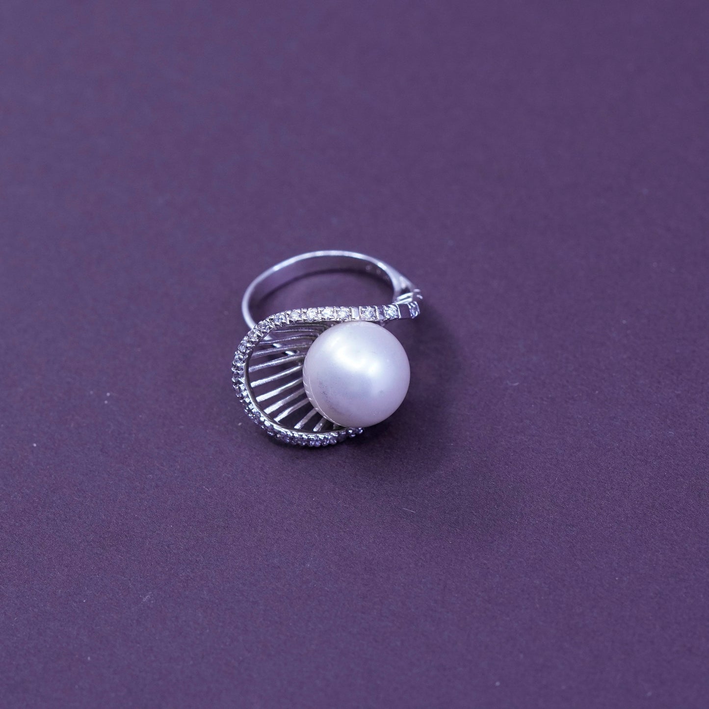 Size 6, vintage LUC Sterling 925 silver geometrical ring with pearl and Cz