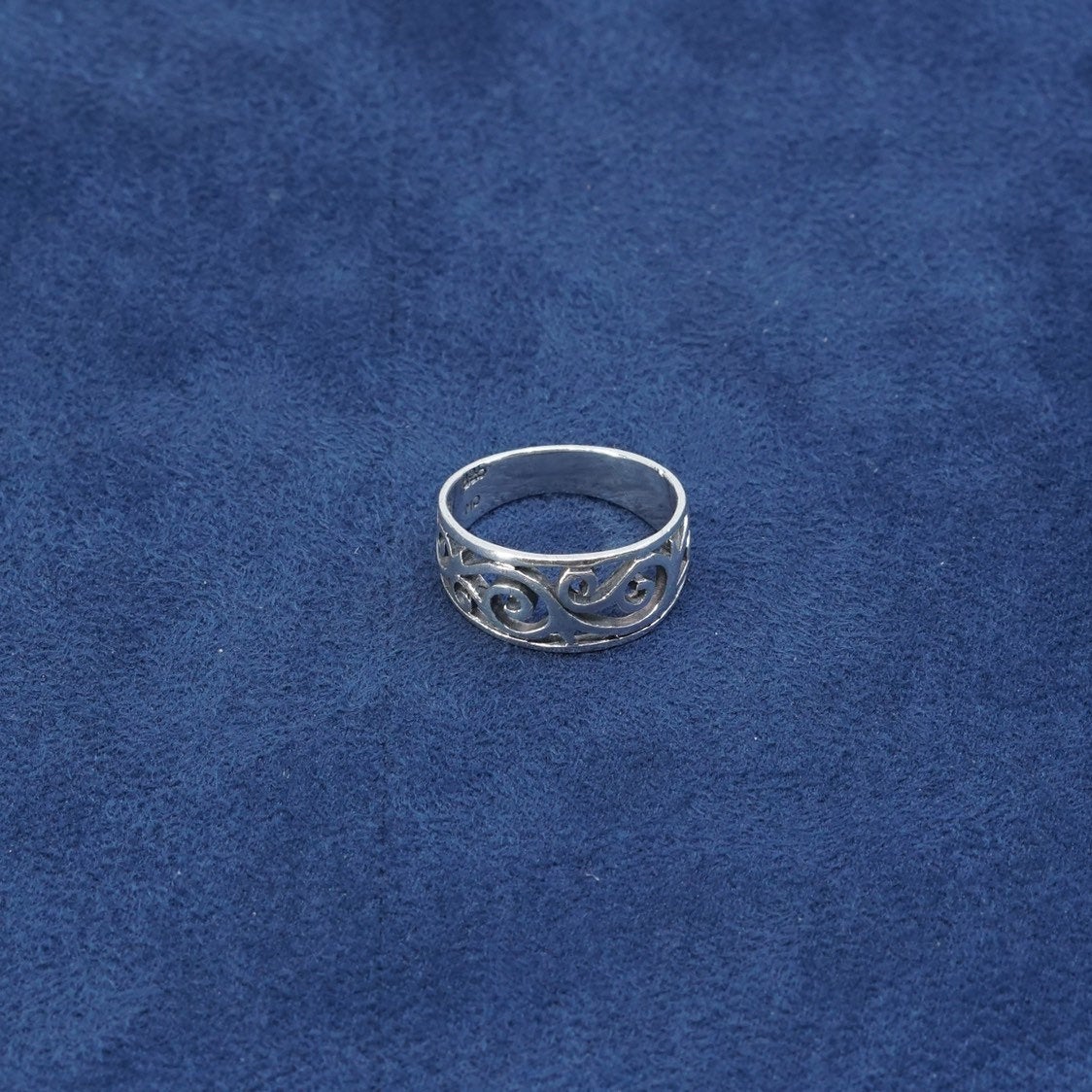 Size 5, vtg sterling silver handmade ring, 925 filigree whirl band