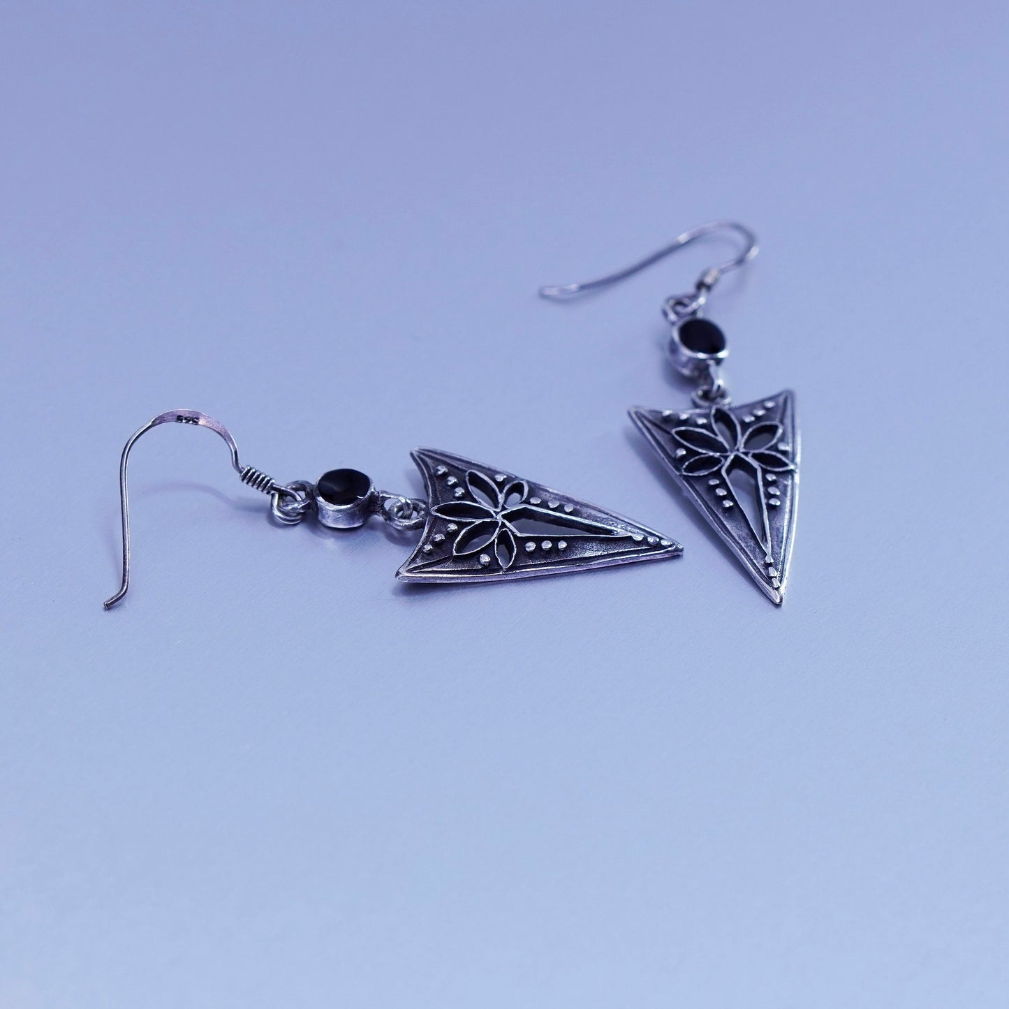 Vintage Sterling 925 silver handmade arrow earrings with black onyx and beads