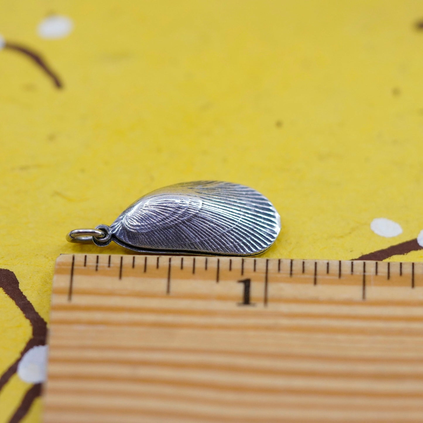 Vintage Sterling silver handmade pendant, 925 shell charm