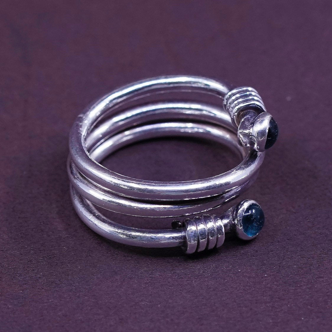 sz 7.5, vtg Sterling silver handmade ring, mexico 925 wrap band w/ blue crystal