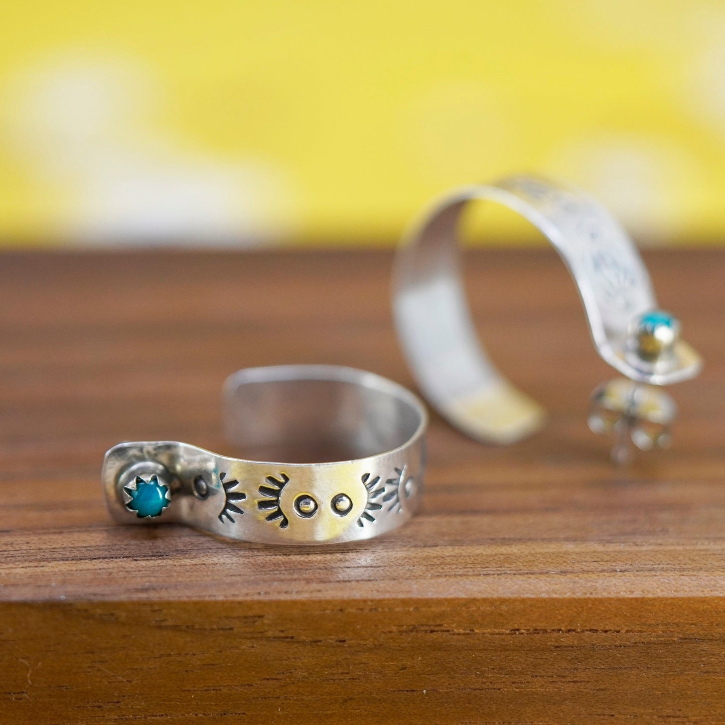 1”, Vintage Native American Sterling silver earrings 925 huggie studs turquoise