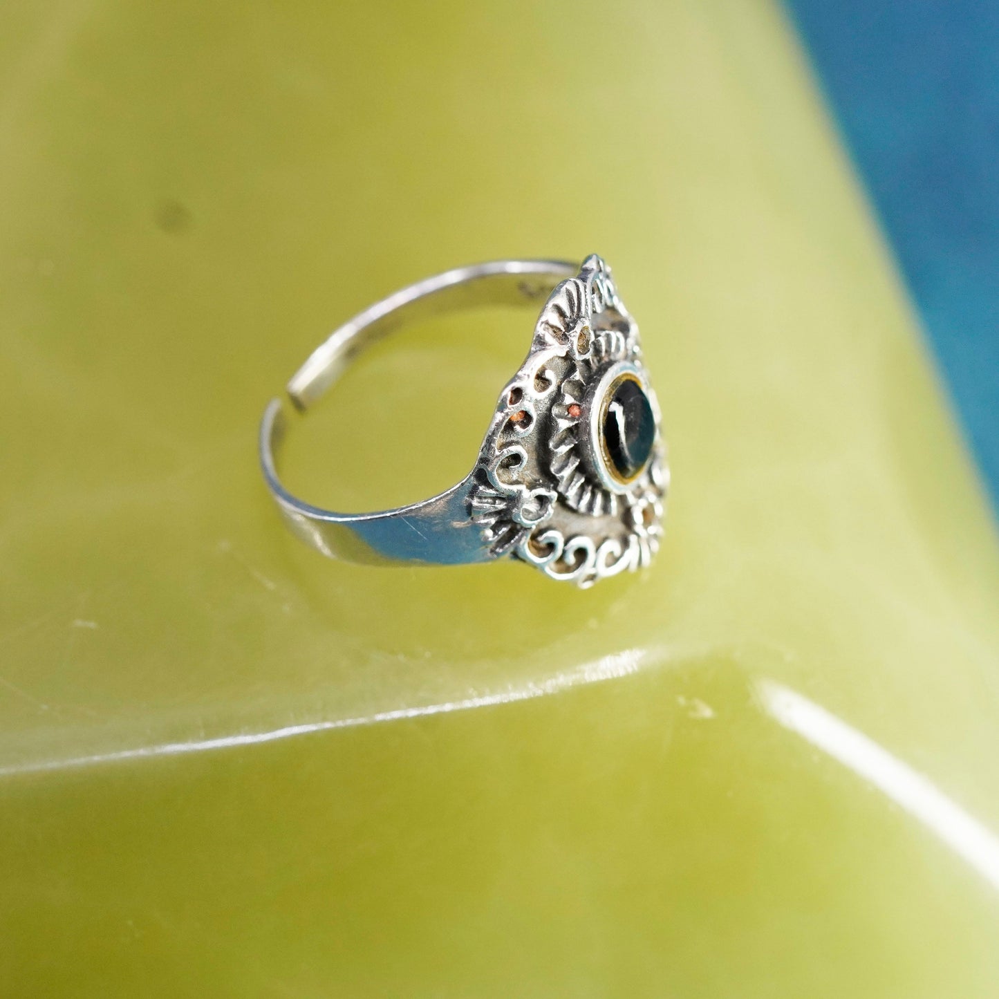 Size 5.5, vintage Sterling 925 silver handmade ring with obsidian