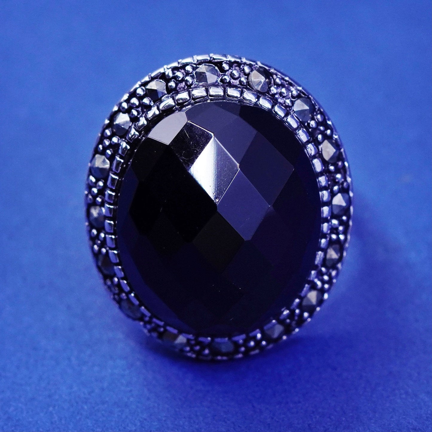 Size 7.5, vtg Sterling 925 silver handmade ring with oval obsidian N marcasite