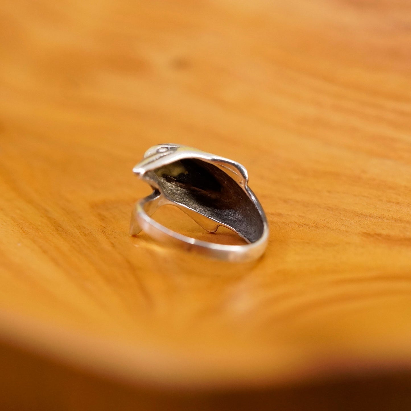 Size 8, vintage Sterling 926 silver handmade dolphin ring band with obsidian