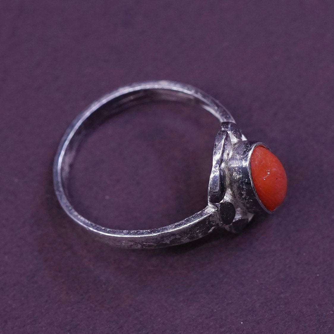 sz 3.75, Sterling silver ring w/ coral, Native American, southwestern 925 band