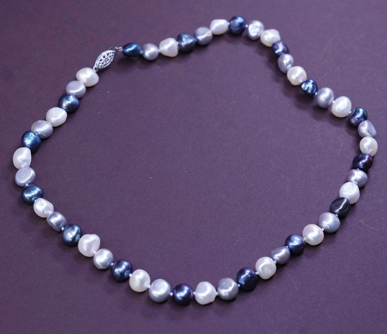 18", Sterling silver handmade necklace, 925 clasp w/ black white N gray pearl