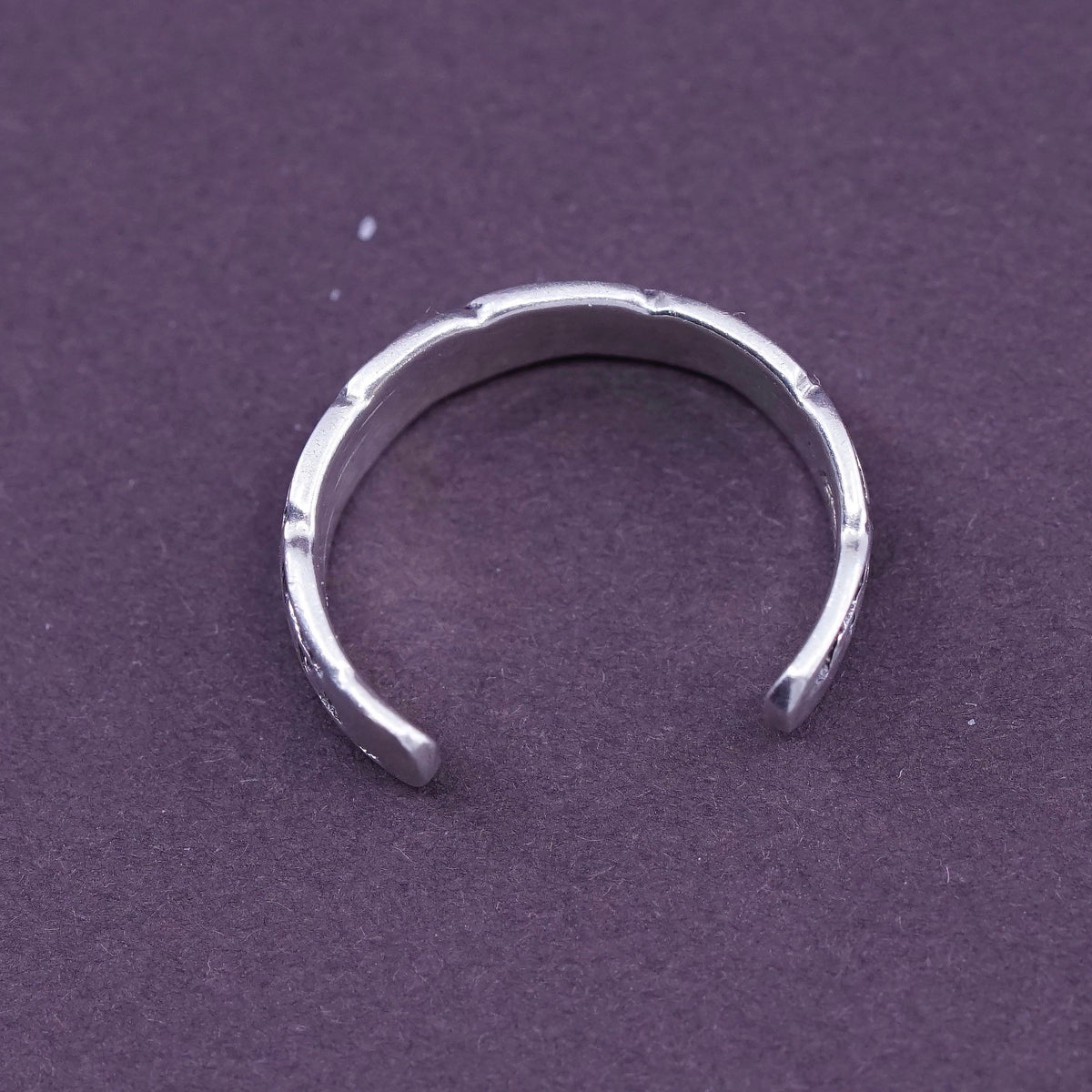 Size 3, vintage Sterling silver handmade ring, 925 textured band, open end