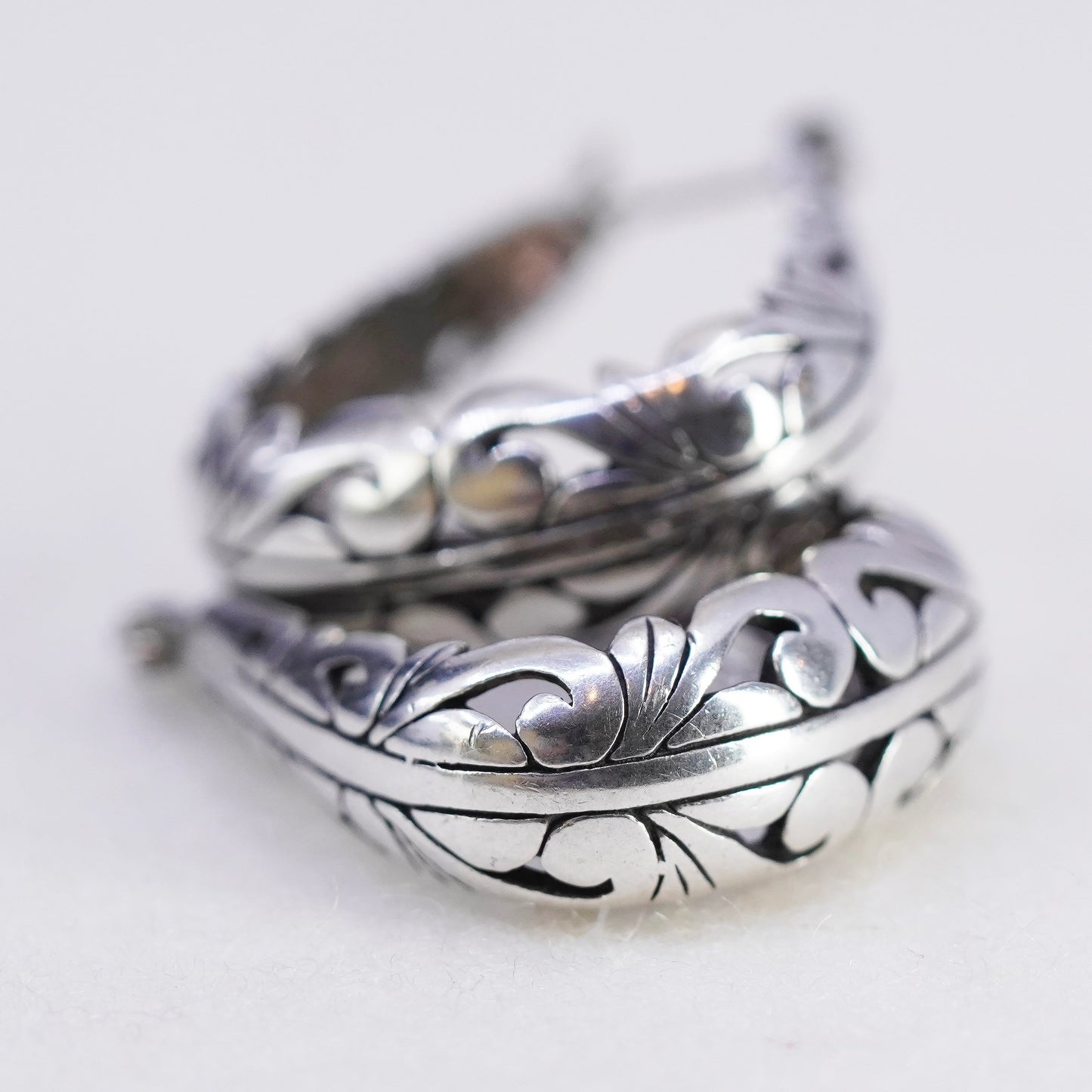 0.75”, vintage Jezlaine Sterling silver filigree hoop earrings, 925 huggie