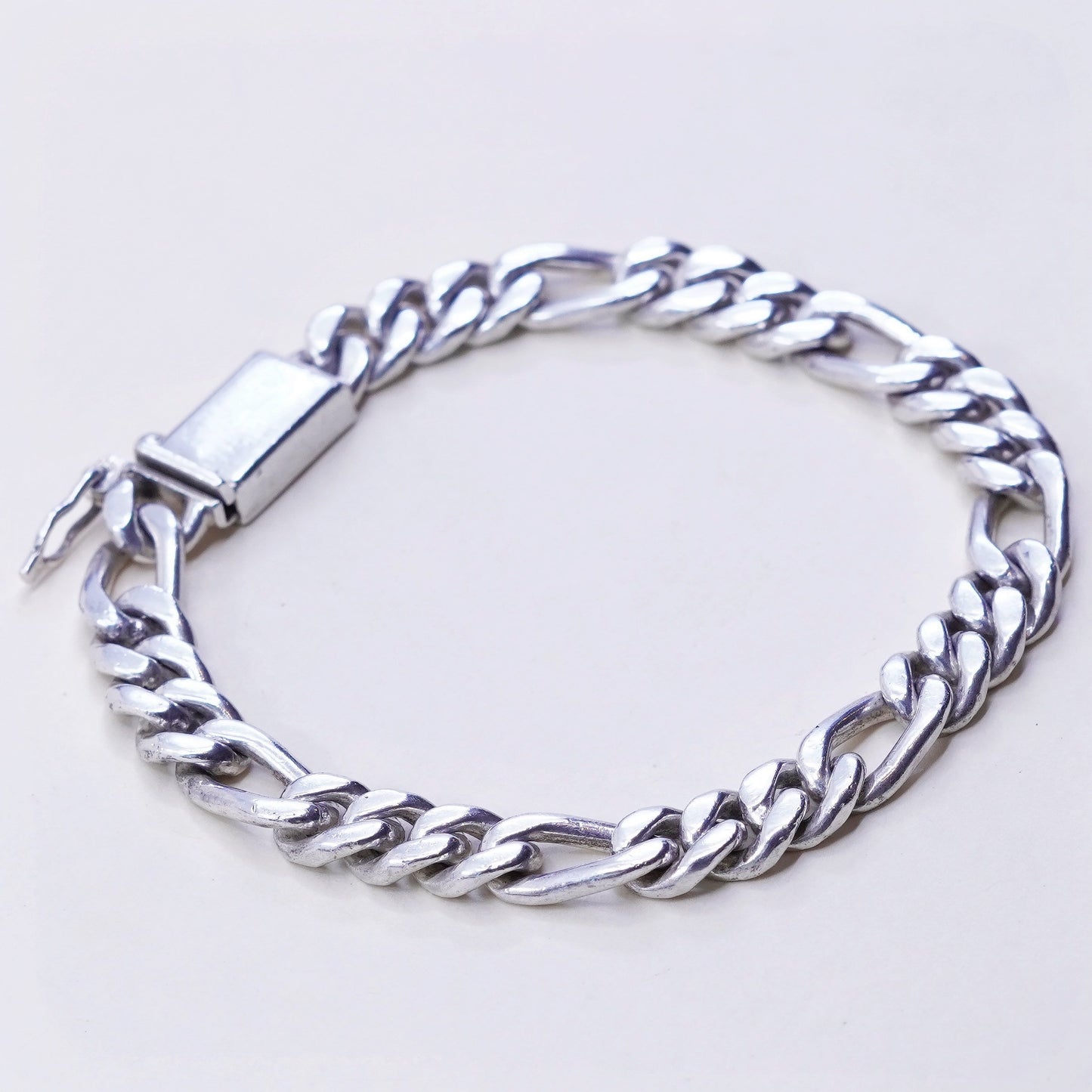 7.75”, 8mm, Vintage sterling silver men’s bracelet, Mexico 925 Figaro chain