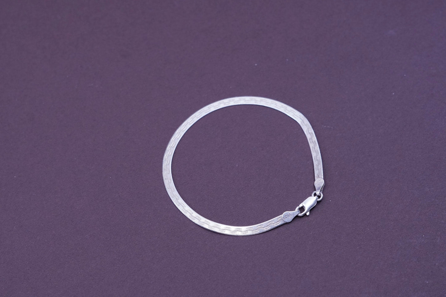 7”, vtg Vior Sterling silver textured herringbone bracelet, Italy 925 chain