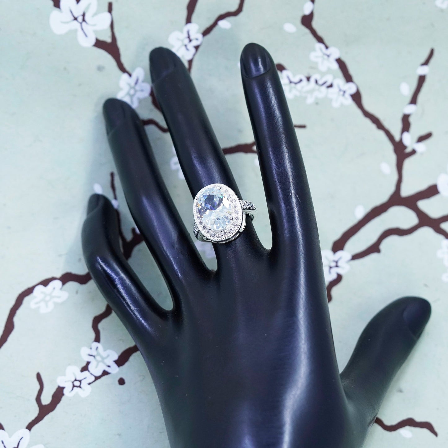 Size 6.25, vintage Sterling 925 silver with oval cz statement ring