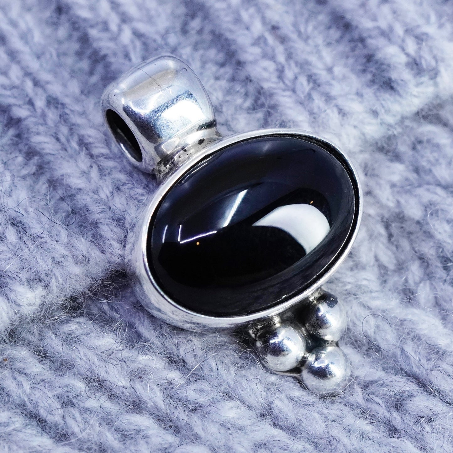 Mexican sterling 925 silver handmade pendant with oval onyx