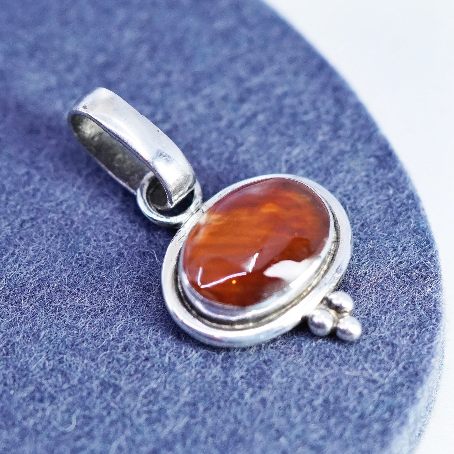Vintage sterling 925 silver diamond shaped pendant with carnelian