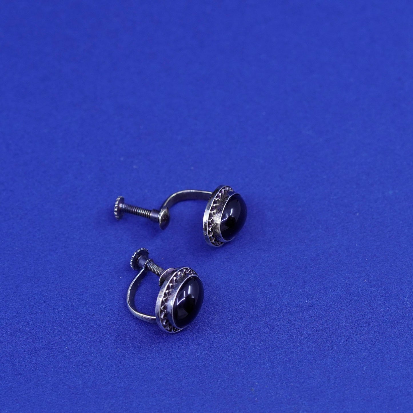 Vintage Sterling 925 silver screw back earrings with obsidian