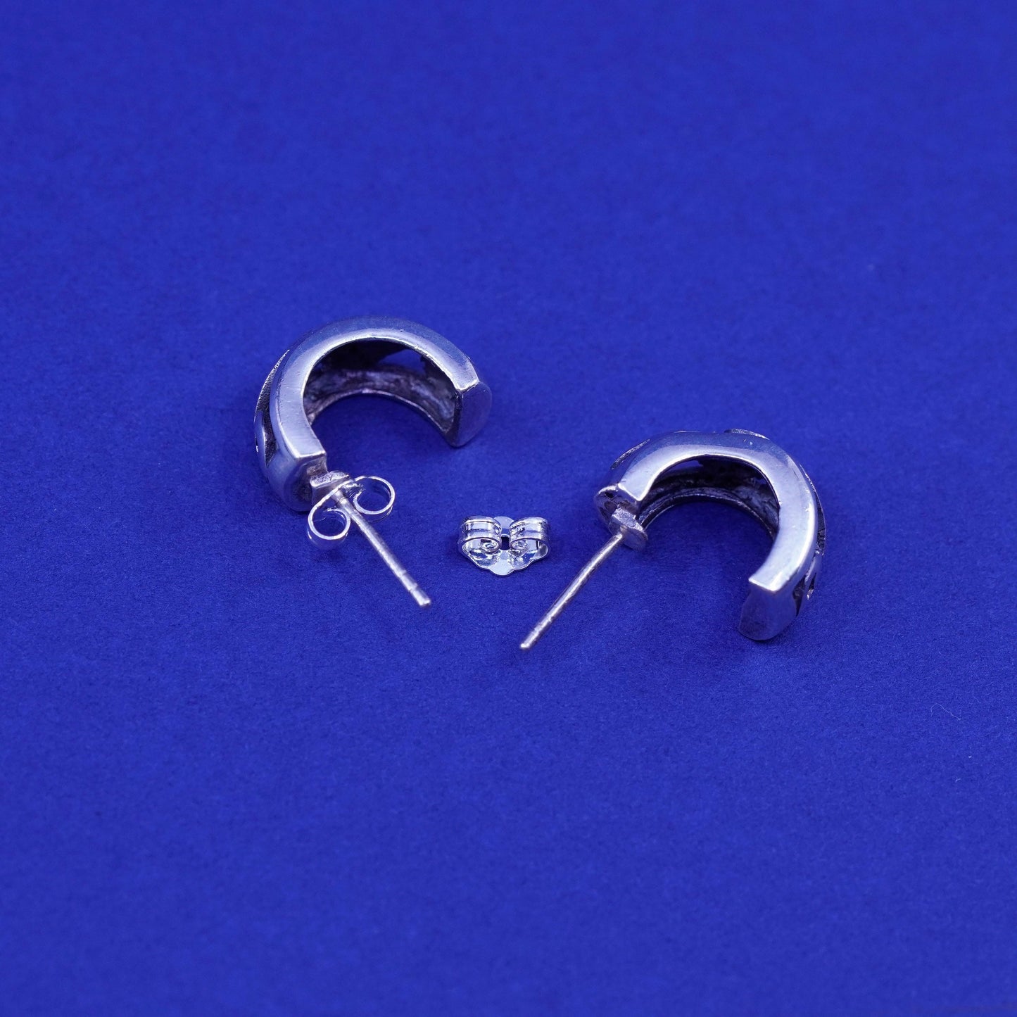 0.5”, Vintage Sterling silver handmade earrings, 925 Huggie studs with filigree