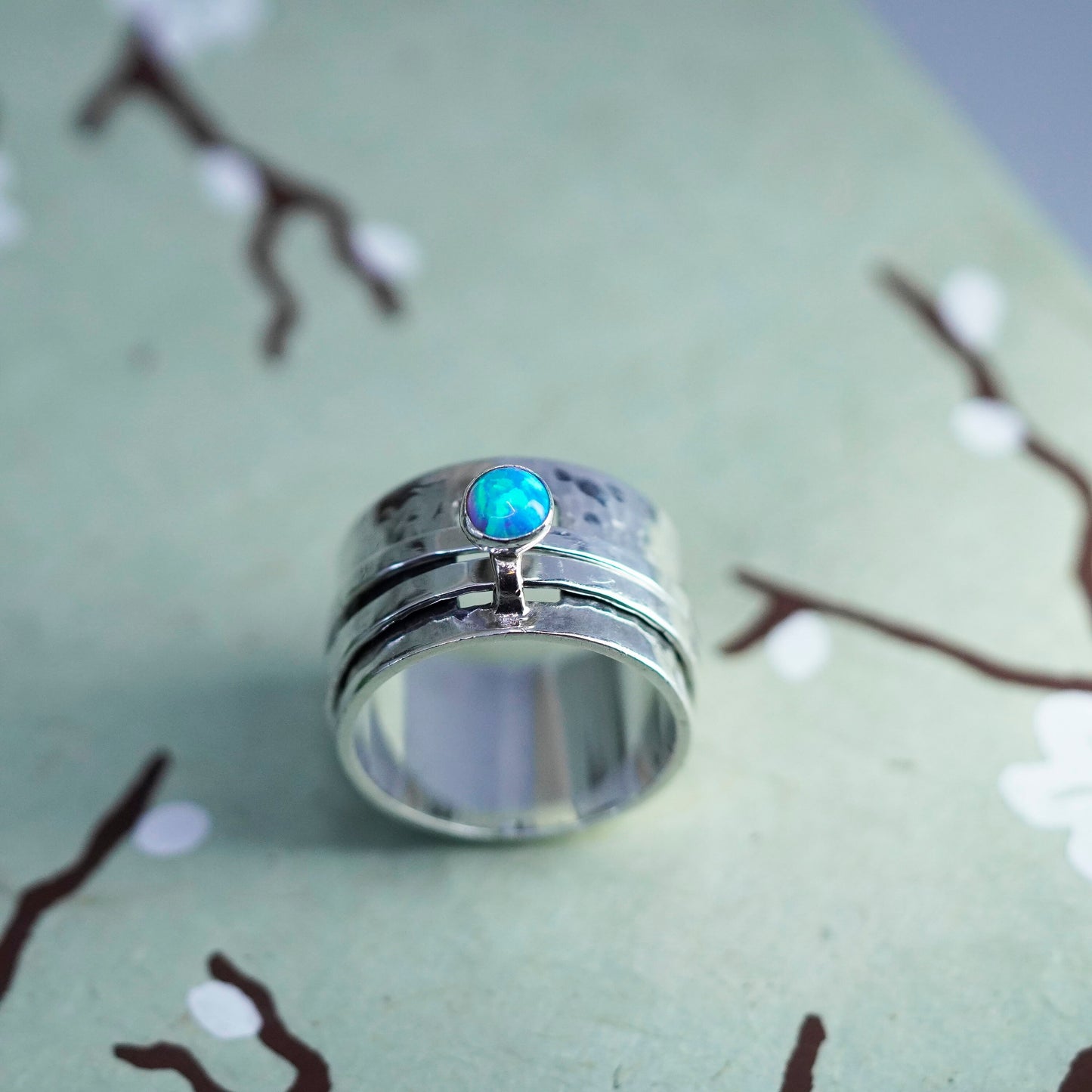 Size 8.5, VTG Silpada R0897 Sterling 925 silver spinner ring, band with opal