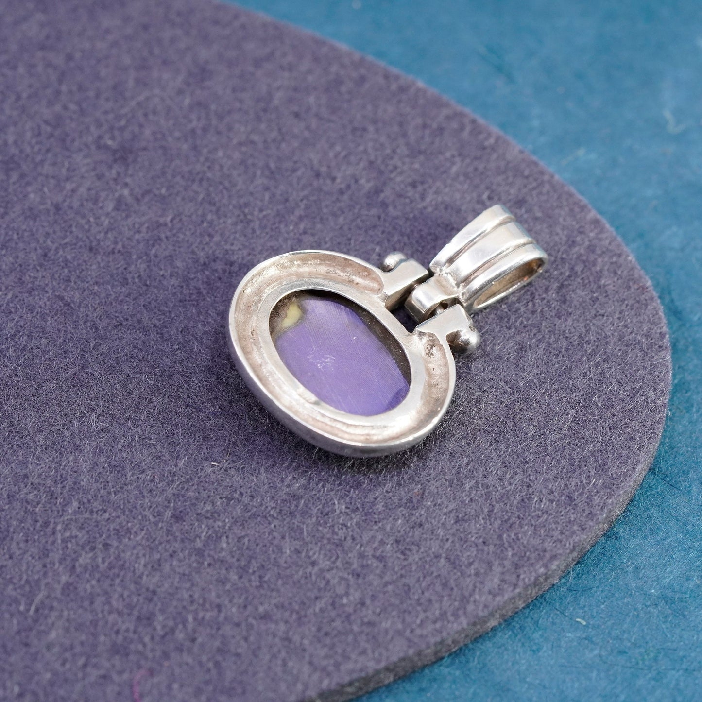 Vintage Mexico Sterling 925 silver handmade pendant with oval purple onyx
