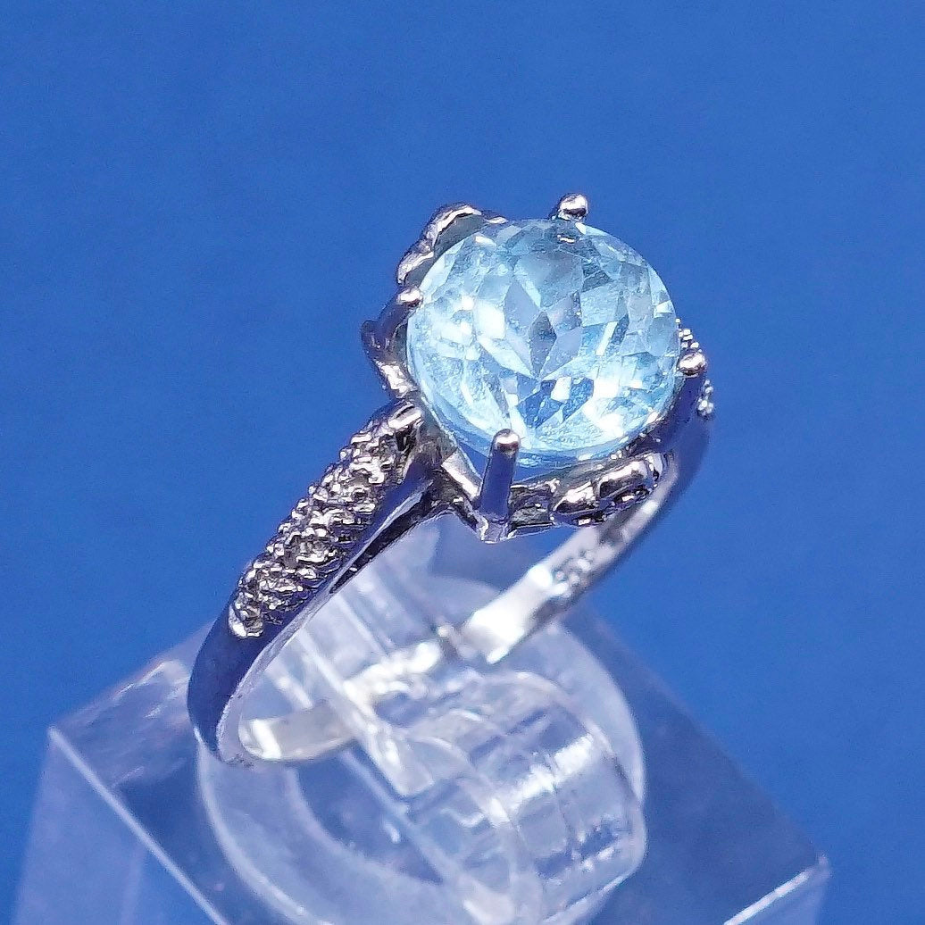 Size 7.5, vtg sterling silver handmade ring, 925 w/ oval topaz