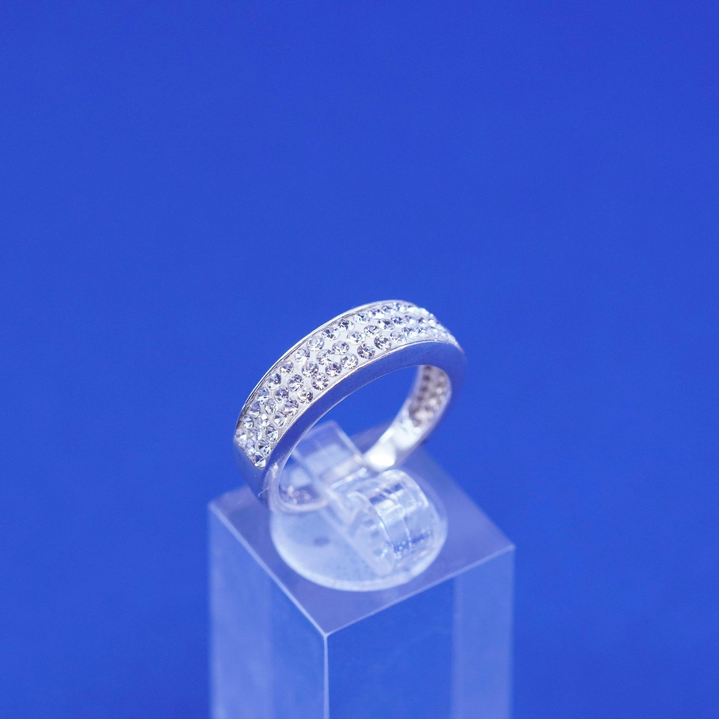 Size 7.5, vintage sterling silver ring with cluster Cz, statement band