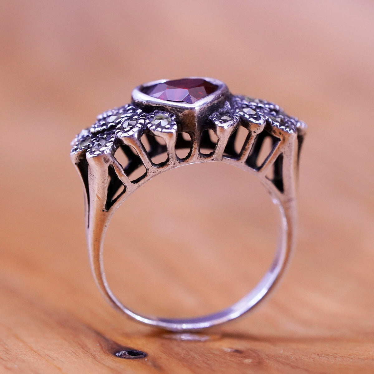 Size 7, vtg Sterling 925 silver handmade statement ring heart ruby marcasite