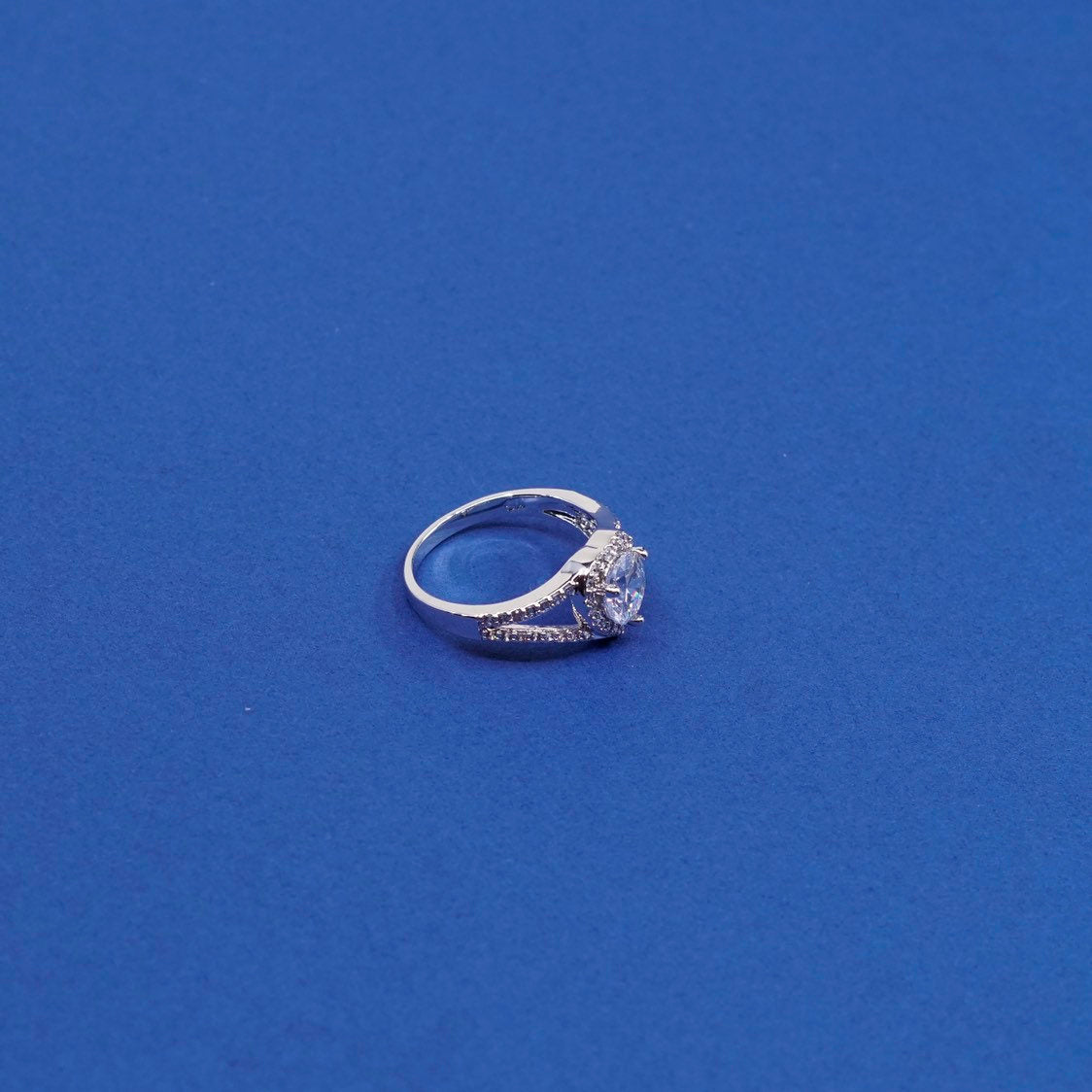 sz 8, vtg Sterling silver engagement ring 925 with heart and cluster Cz