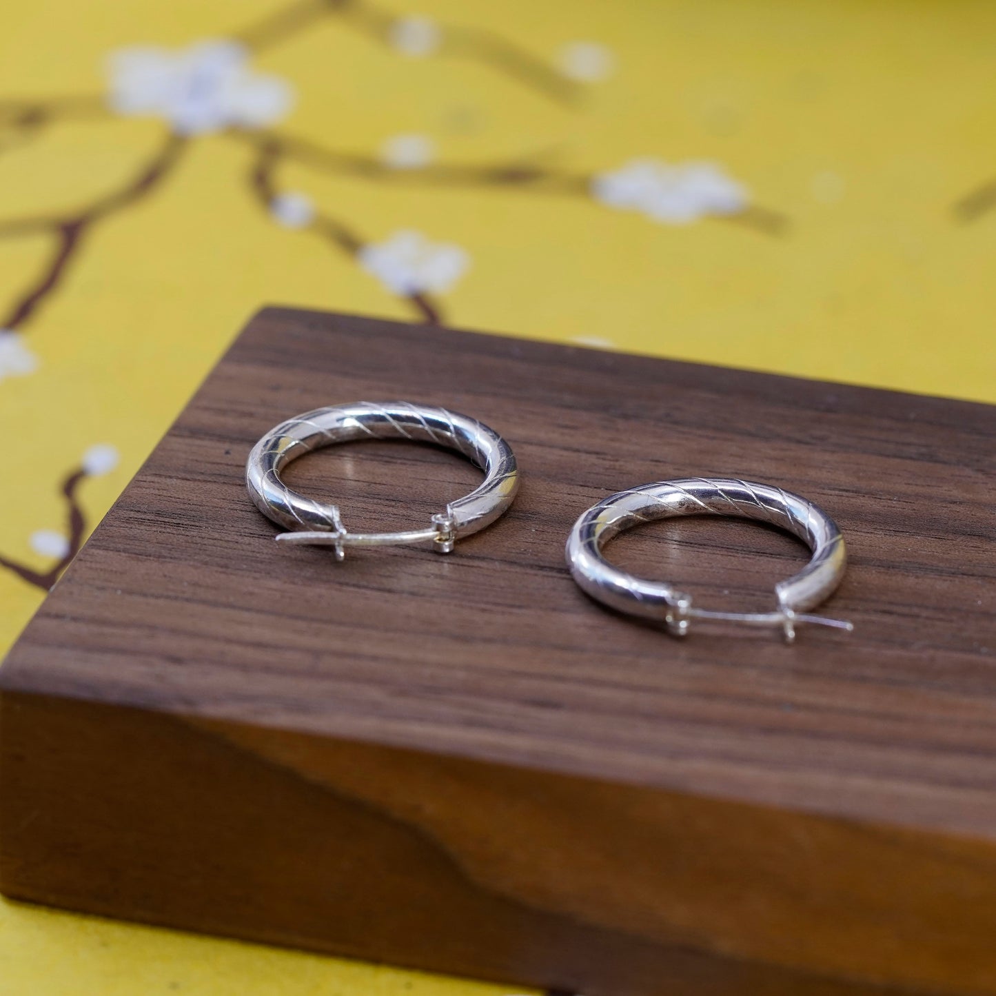 0.75”, Vintage Italy Sterling silver handmade earrings, 925 textured hoops