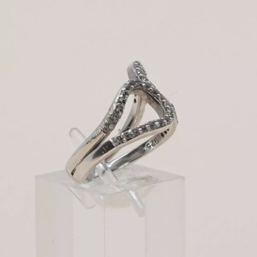 Sz 7, Vtg Sterling silver handmade ring, 925 silver cross band W/ Crystals Inlay